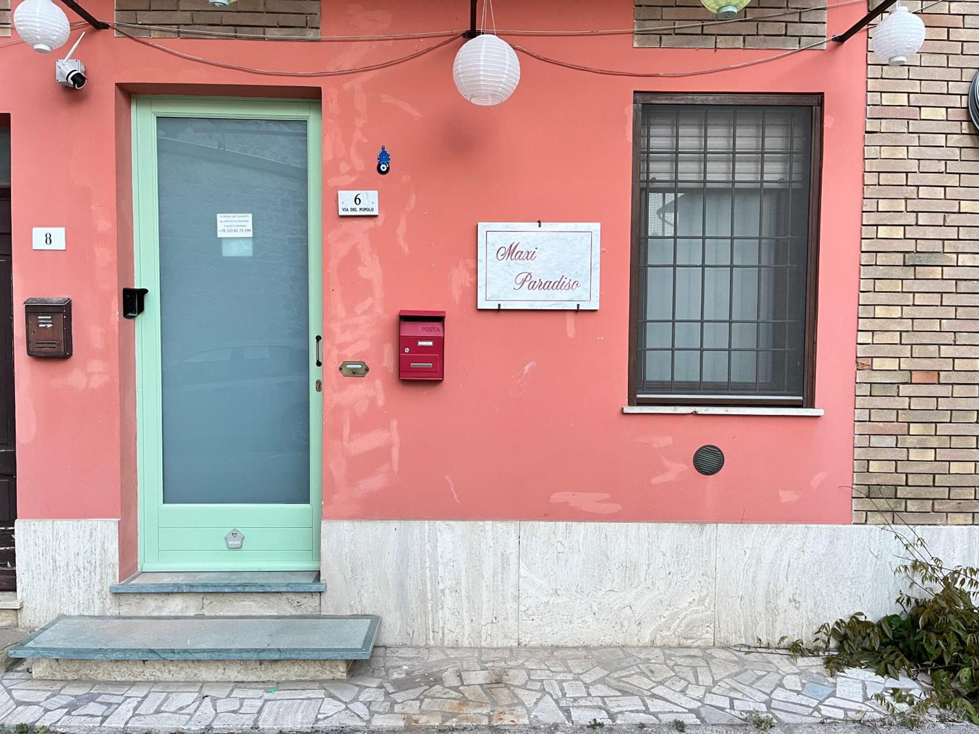 Maxi Paradiso - Guest House A Due Passi Dal Lago Trasimeno Torricella  Exterior photo
